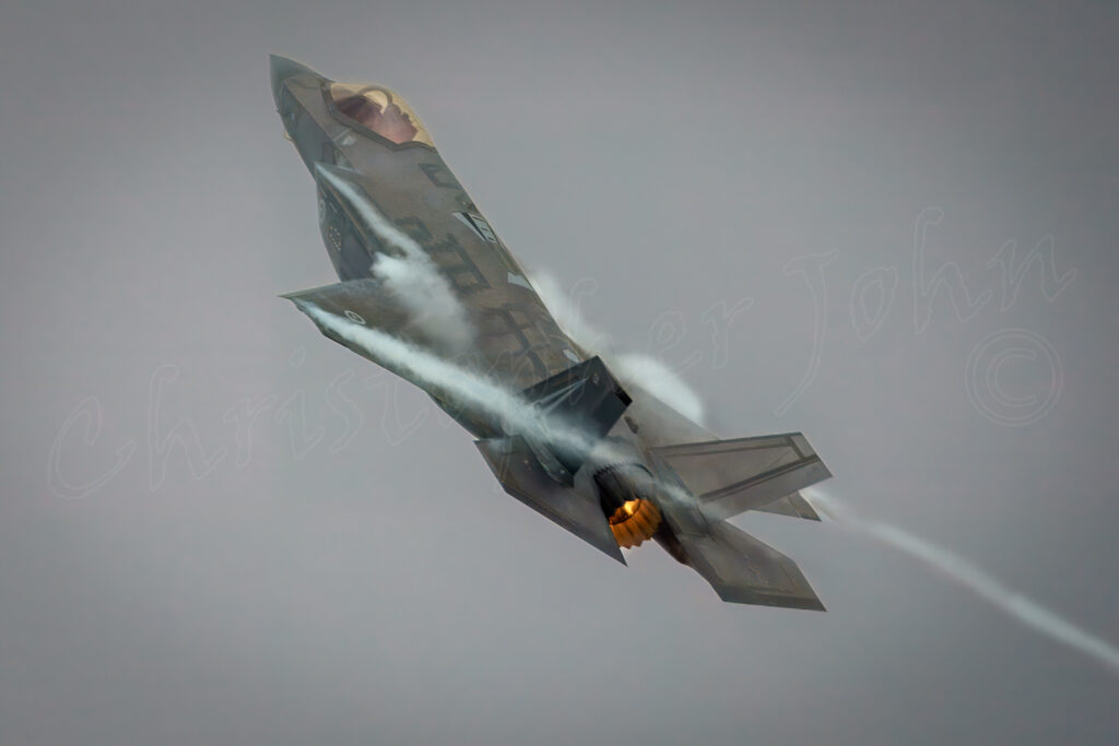 The Art of Seeing Aircraft — Getting Sharper Images