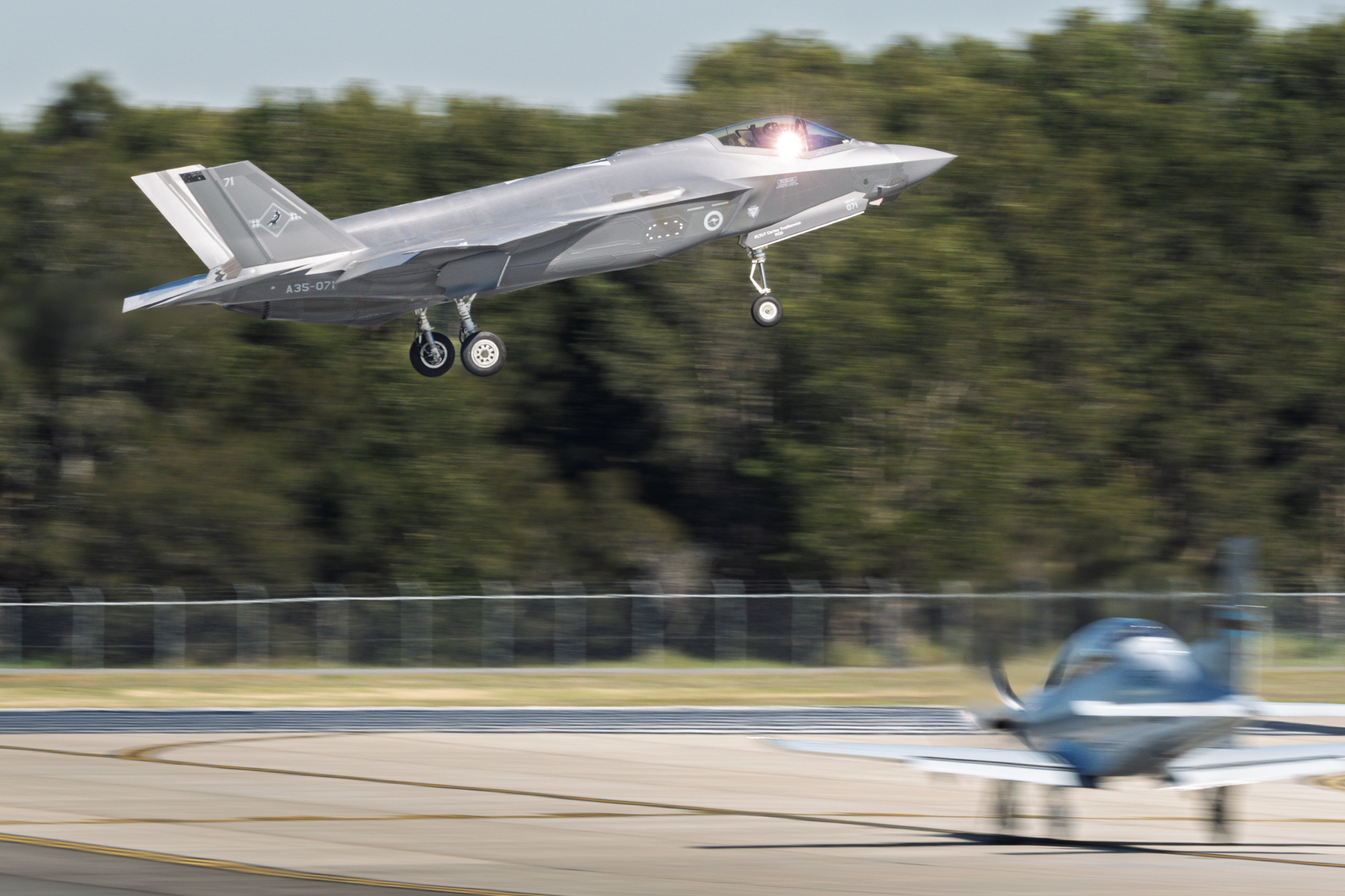 The Art of Seeing Aircraft — Getting Sharper Images